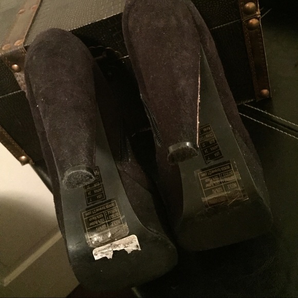 SOLD ON Ⓜ️ercari!! Black Booties - Picture 3 of 3