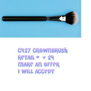 C427 CROWNBRUSH
