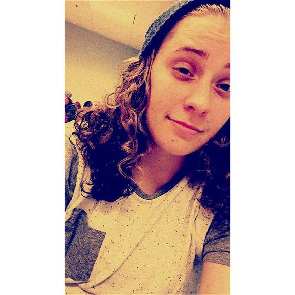 Meet your Posher, Erika - Picture 1 of 1