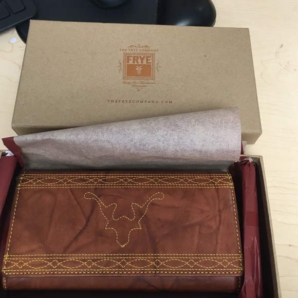 Frye campus stitch wallet