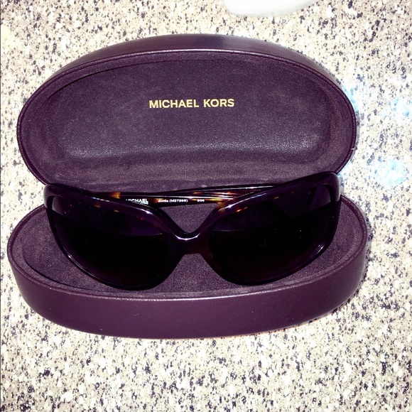 Michael Kors Sunglasses - Picture 2 of 4