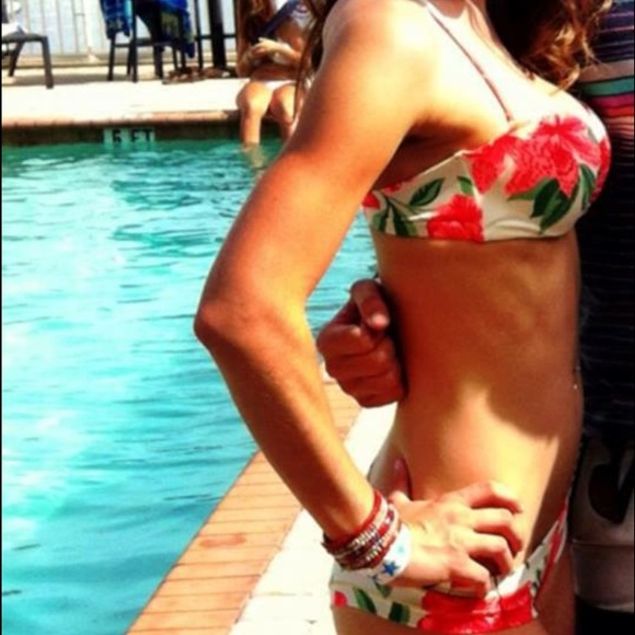 ISO Kiby's bathing suit swim bikini