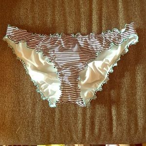 VS RUFFLE CHEEKY BIKINI BOTTOM