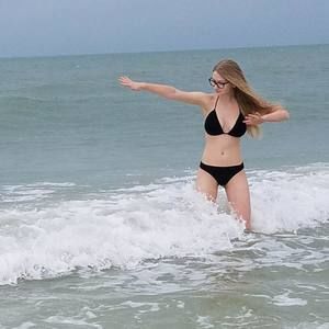 Meet your Posher, Rebecca