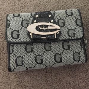 Guess wallet