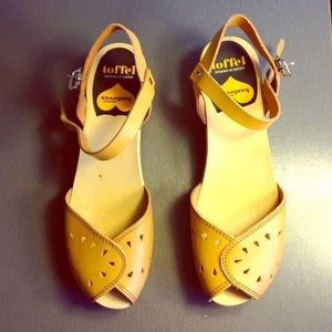 Size 8 Swedish Hasbeens Savannah Debutant