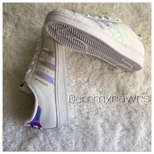 Adidas Shoes - Sz 6, 7, 7.5•🆕Adidas Superstar Holographic Stripe Adidas Shoes - Sz 6, 7, 7.5•🆕Adidas Superstar Holographic Stripe