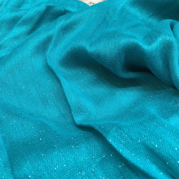 Turquoise scarf / hijab - Picture 1 of 1