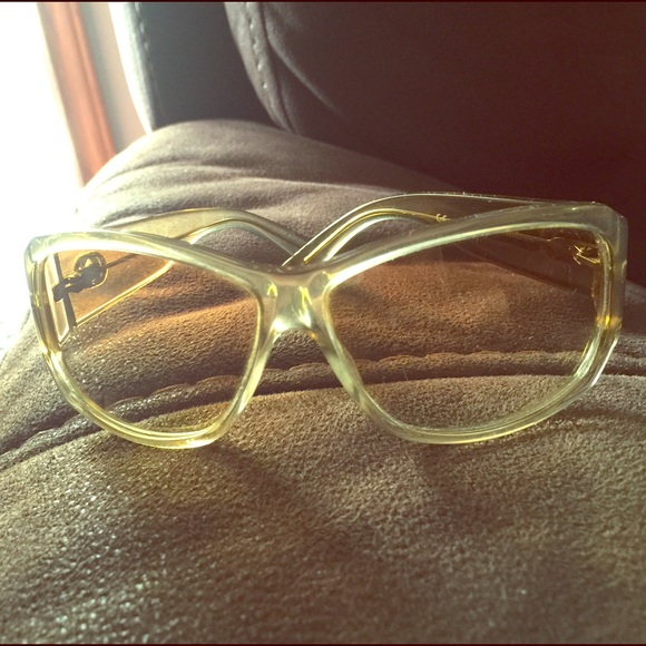 Gucci 2592/S Plastic Frame Sunglasses