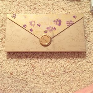 Stila whole lot of love gift set