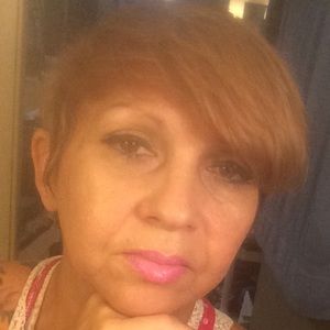 Meet your Posher, Manuela