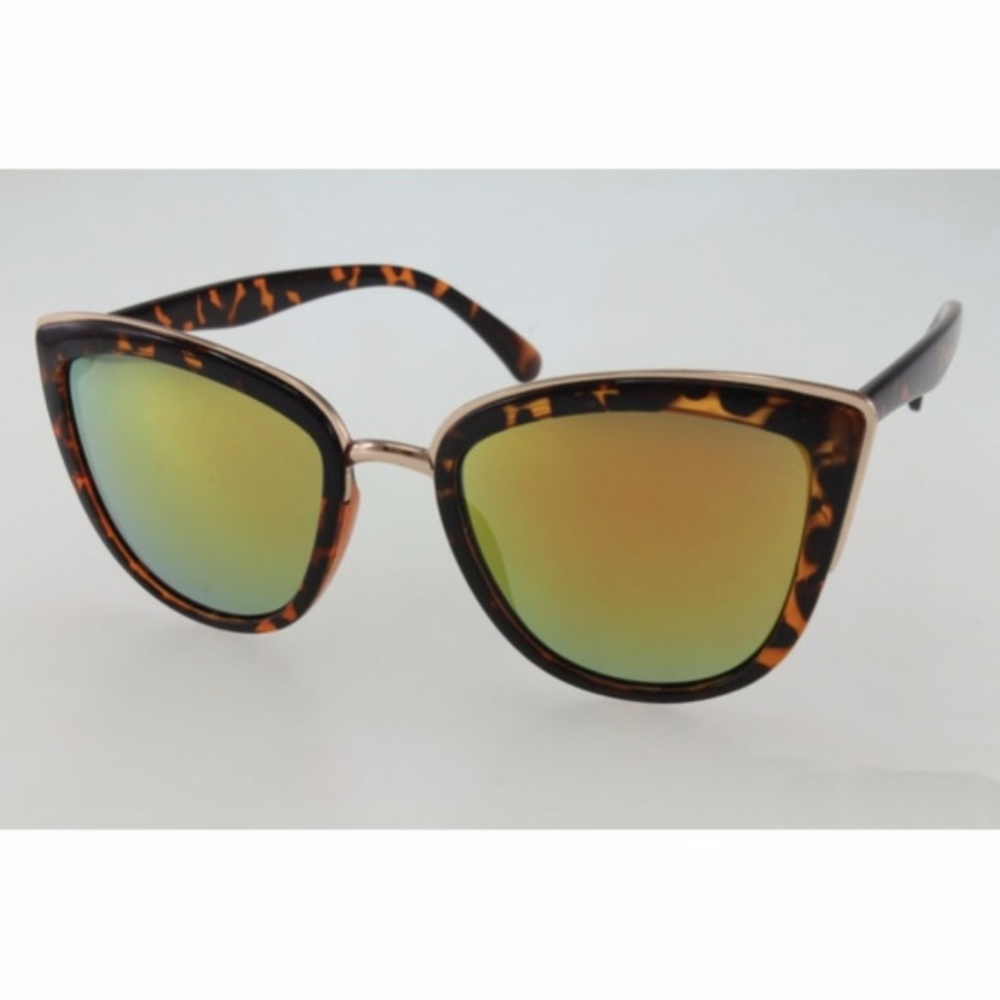 NWT OVERSIZED CAT EYE MIRRORED SUNGLASSES my girl - Picture 3 of 3