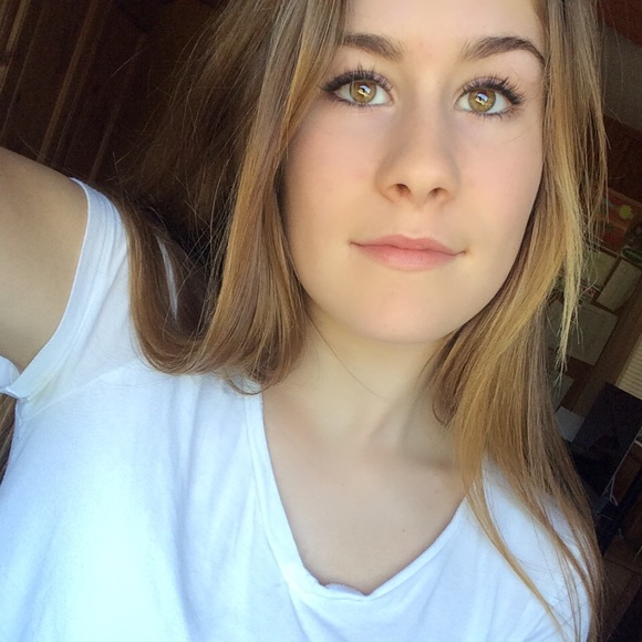 Meet your Posher, Sophia - Picture 1 of 1