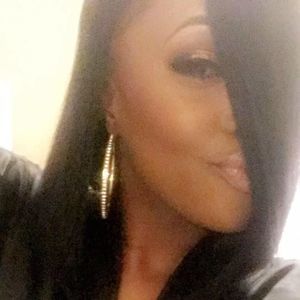 Meet your Posher, Simone