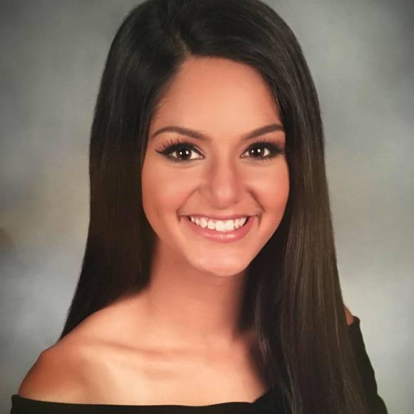 Meet your Posher, Natasha