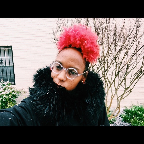 Meet your Posher, April