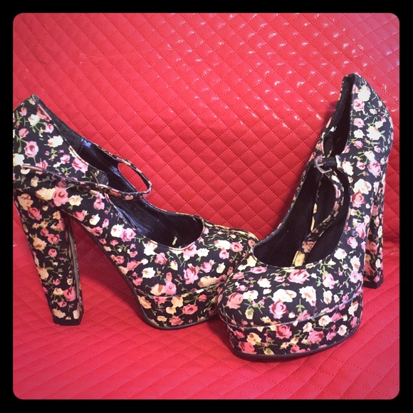 Flower heels