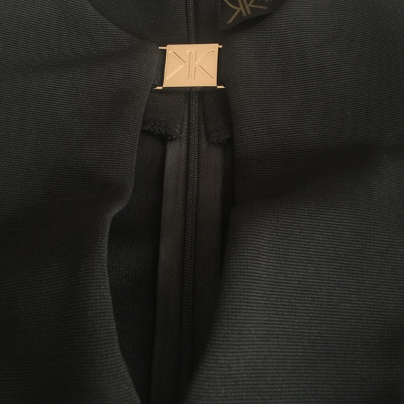 Kim Kardashian Gold bar dress - Picture 3 of 4