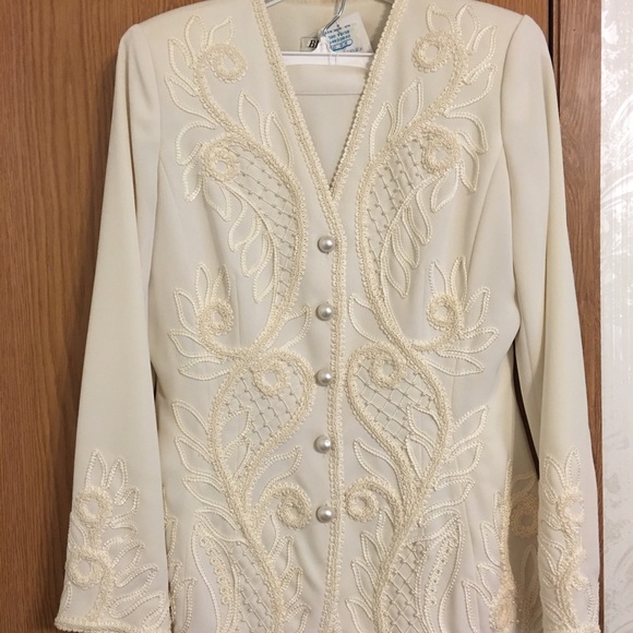 Beautiful 2pc. Blushe by Spiegel skirt and jacket.