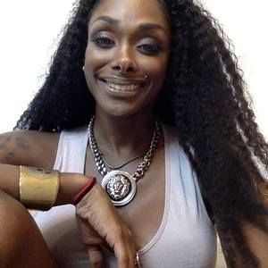 Meet your Posher, Kimora