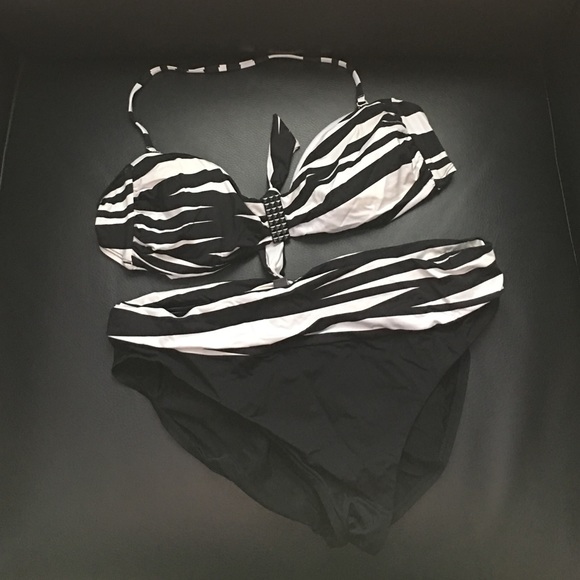 Kenneth Cole Reaction two piece