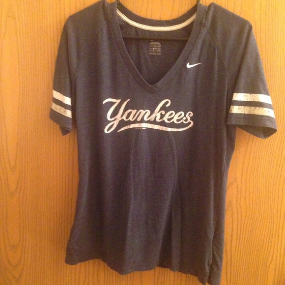 Yankees tee shirt