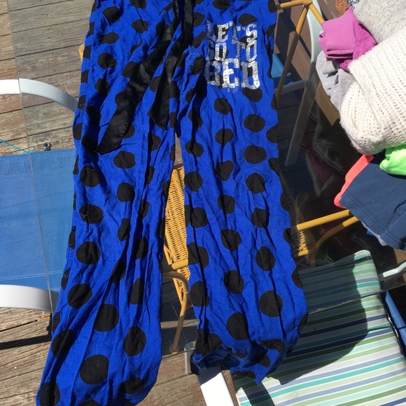 VS pink pajama pants