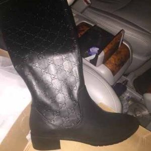 Gucci printed boots