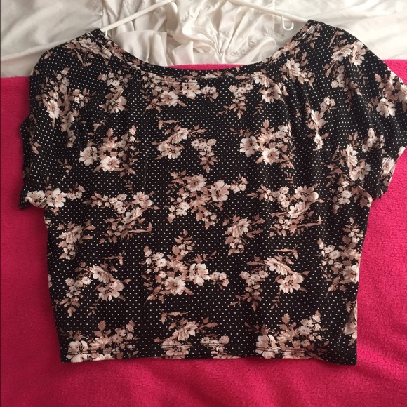 Super soft crop top!