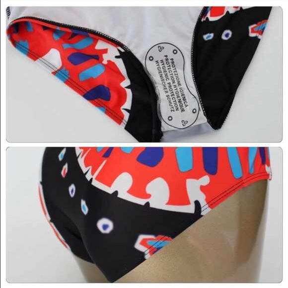 💫HP💫**Last One**Geometric Print Cut-Out Swimsuit - Picture 3 of 4