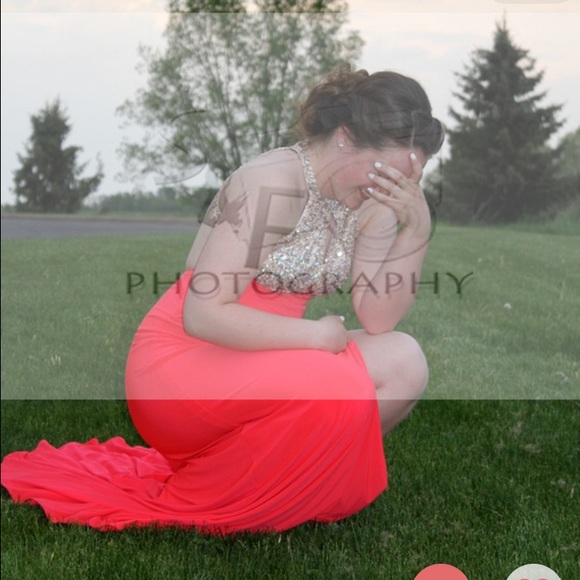 Extra prom dress pictures
