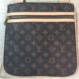 Louis Vuitton Crossbody