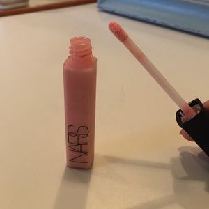 Nars Lipgloss in Turkish Delight