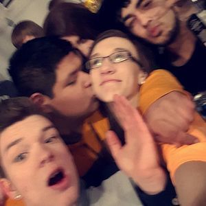 Meet your Posher, Deonna