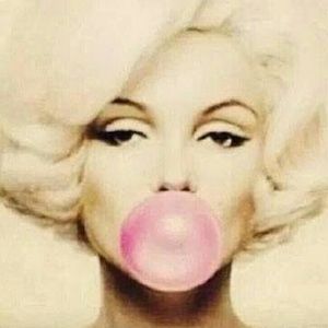 Meet your Posher, Ana