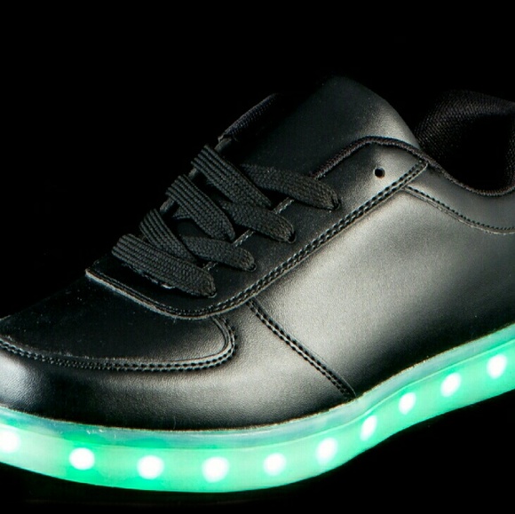 LED Shoes Black 6 Low Top US Mens Size 6
