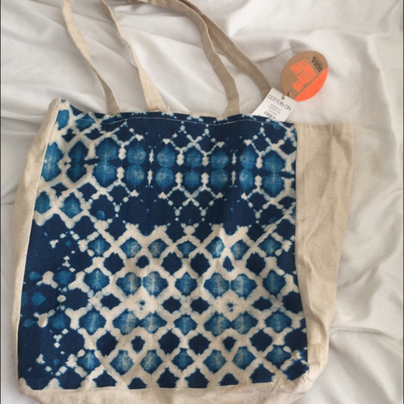 Tote bag