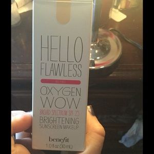 Benefit Oxygen Wow Foundation!
