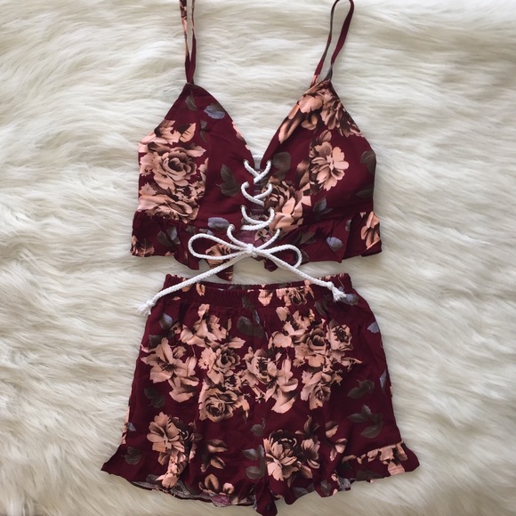 SOLD maroon and peach floral two piece top and - Picture 2 of 4