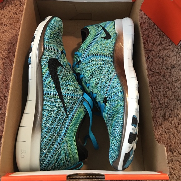 Nike Shoes - Nike free run 5.0