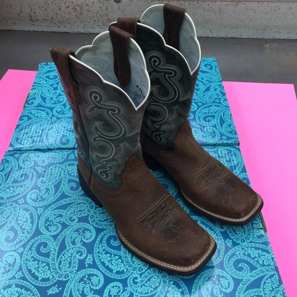 Ariat pair of boots size 7b