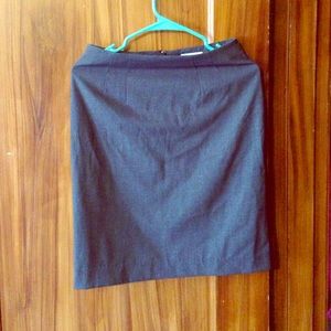 Gray pencil skirt