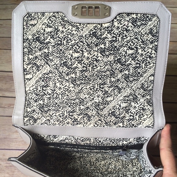 Rebecca Minkoff Chevron Quilted Love crossbody bag - Picture 3 of 4