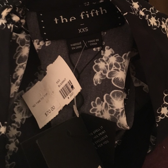 Backless Floral Top - Picture 3 of 3