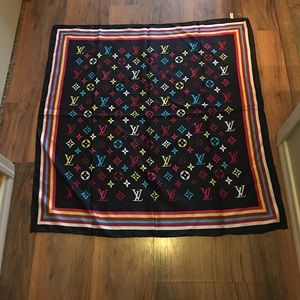 LV print scarf