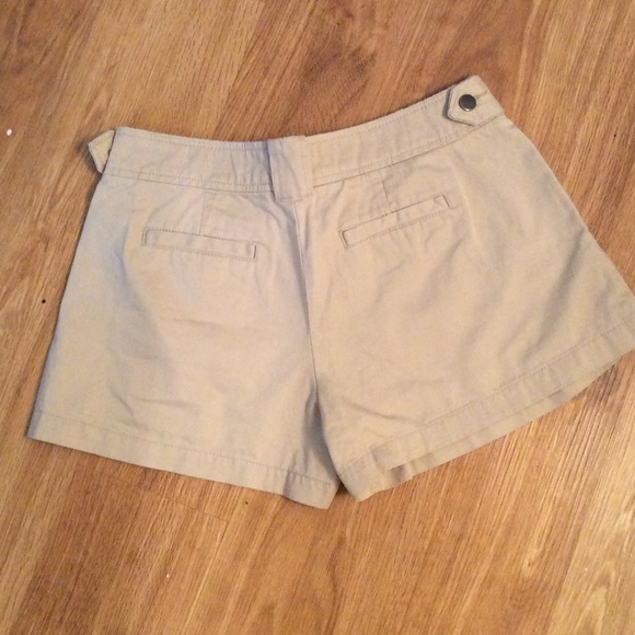 Alexander Wang for GAP Khaki Shorts - Picture 2 of 4