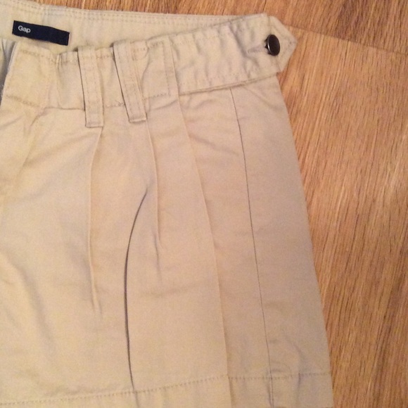 Alexander Wang for GAP Khaki Shorts - Picture 3 of 4