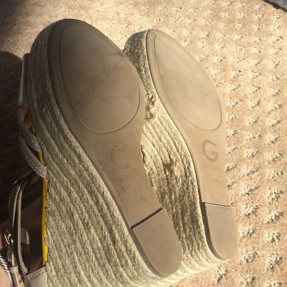 G by Guess Tan Yellow Peep Toe Straw Wedges - Picture 4 of 4