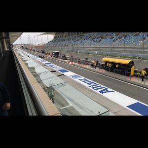 Meet your Posher, Rakan