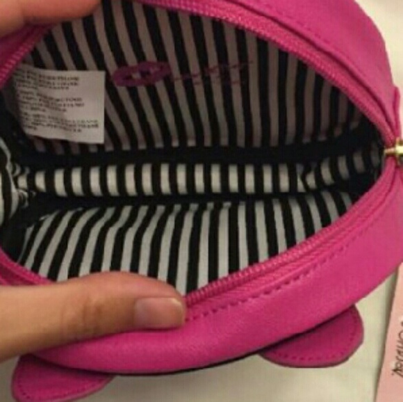 💋Luv Betsey Johnson Cosmetic with Ears - Picture 3 of 3